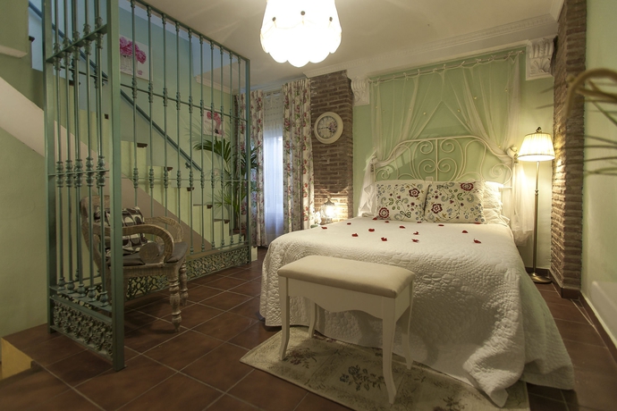 Imagen de la habitación del Hotel Puerta de Aduares. Foto 3