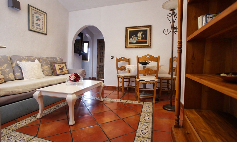 Imagen de los interiores del Hotel Puerta de Aduares. Foto 11