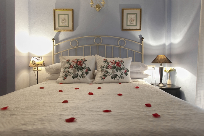 Imagen de la habitación del Hotel Puerta de Aduares. Foto 6