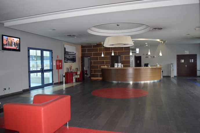 Imagen de los interiores del Hotel Puerta de Alcalá. Foto 9