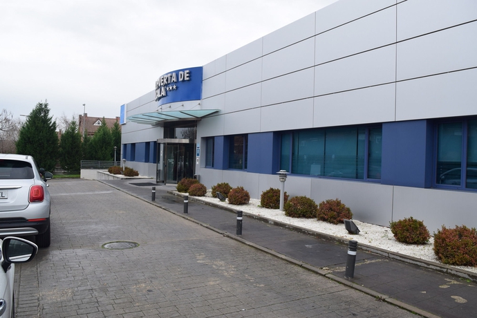 Imagen de los exteriores del Hotel Puerta de Alcalá. Foto 7