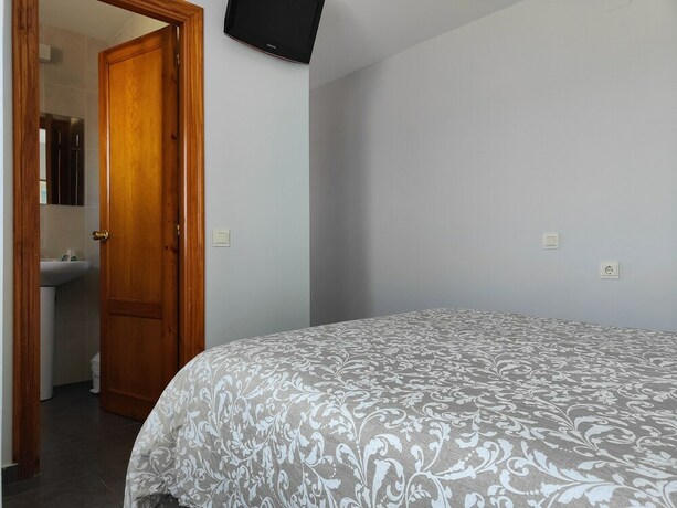 Imagen general del Hotel Puerta de Javalambre. Foto 10