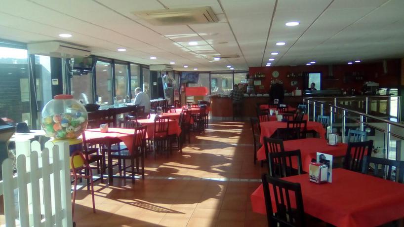 Imagen general del Hotel Puerta de Santillana. Foto 4