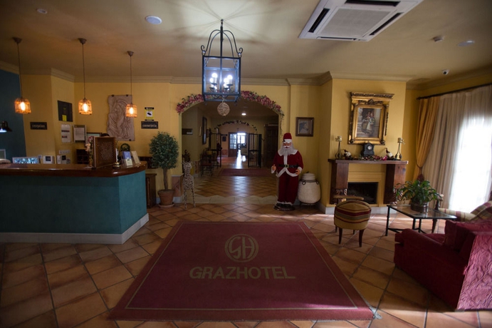 Imagen de los interiores del Hotel Puerta de la Villa. Foto 12