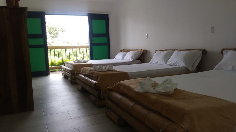 Imagen de la habitación del Hotel Puerta del Caf&eacute;. Foto 12