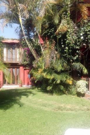 Imagen de los exteriores del Hotel Puerta del Cielo. Foto 7
