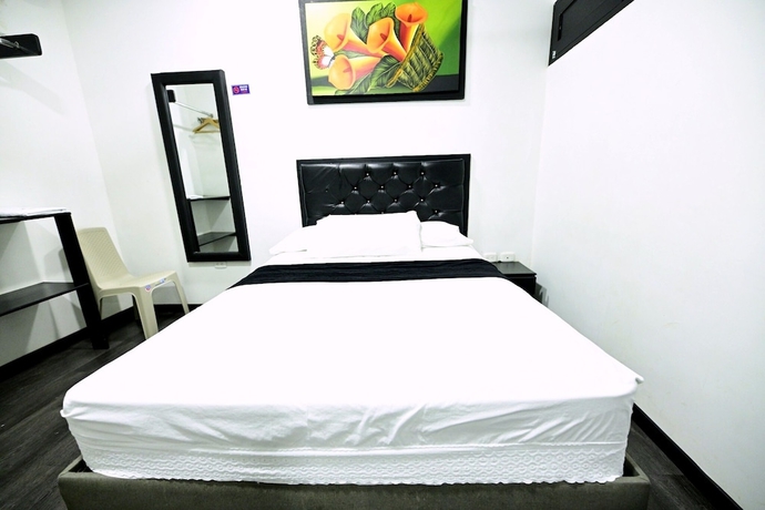 Imagen de la habitación del Hotel Puerta del Sol de Uraba. Foto 3