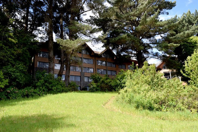 Imagen de los exteriores del Hotel Puerta del Sur. Foto 12