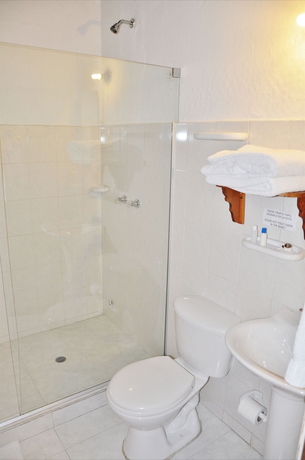 Imagen de la habitación del Hotel Puertas De Cartagena. Foto 3