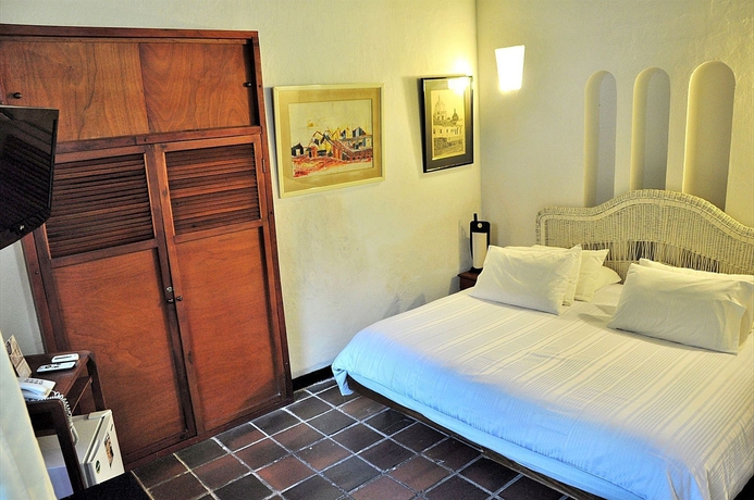 Imagen de la habitación del Hotel Puertas De Cartagena. Foto 6
