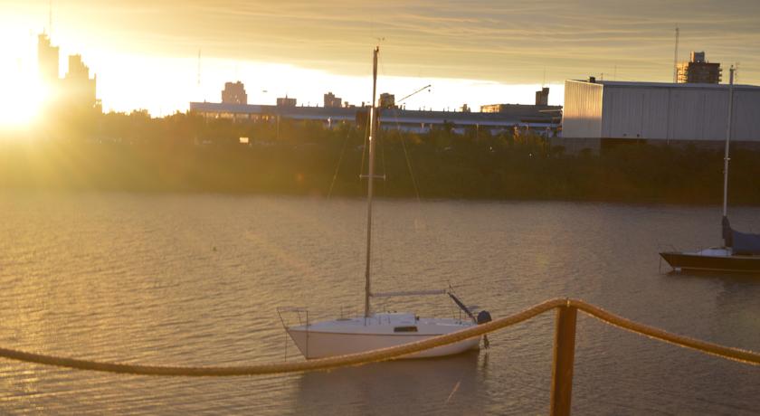 Imagen general del Hotel Puerto Amarras. Foto 8