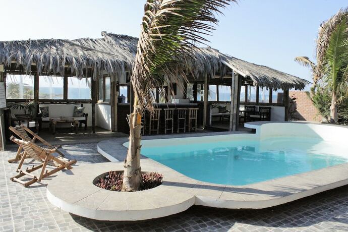 Imagen general del Hotel Puerto Antiguo. Foto 9