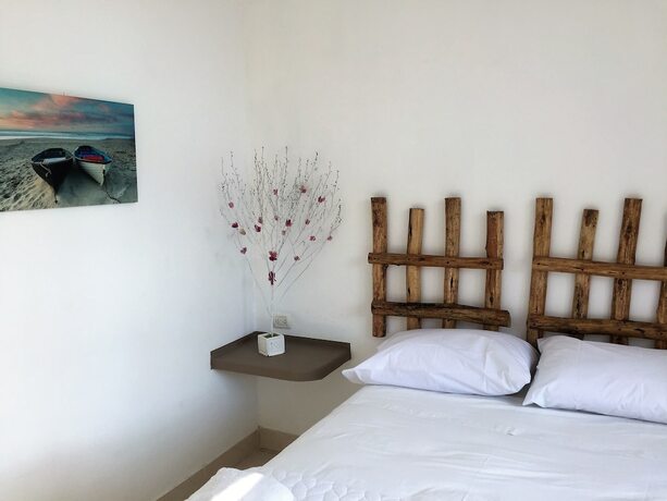 Imagen general del Hotel Puerto Antiguo. Foto 13