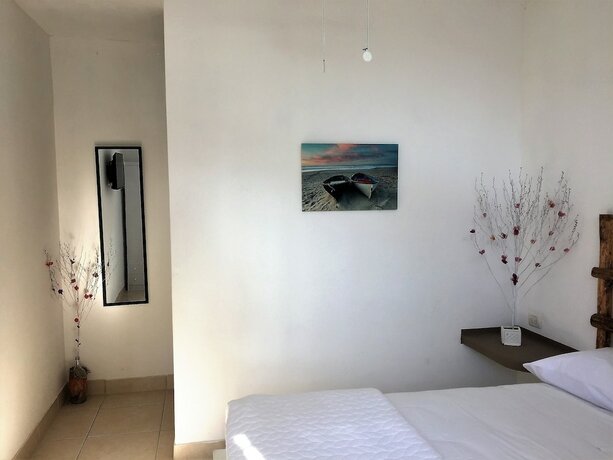 Imagen de la habitación del Hotel Puerto Antiguo. Foto 17