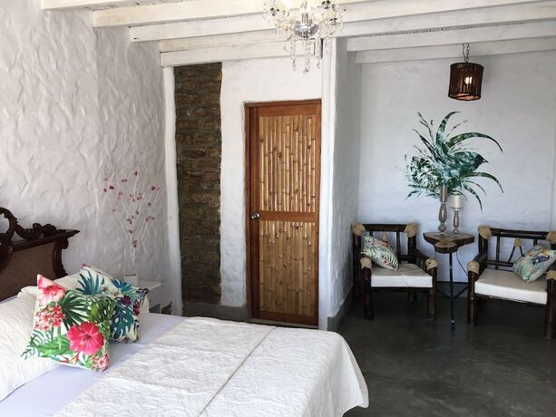 Imagen de la habitación del Hotel Puerto Antiguo. Foto 20