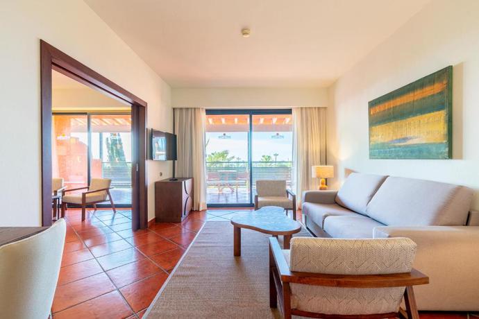 Imagen de la habitación del Hotel Puerto Antilla Grand. Foto 8
