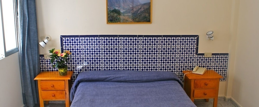 Imagen de la habitación del Hotel Puerto Azul. Foto 11