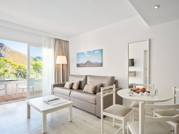 Imagen general del Hotel Puerto Azul Suite. Foto 9