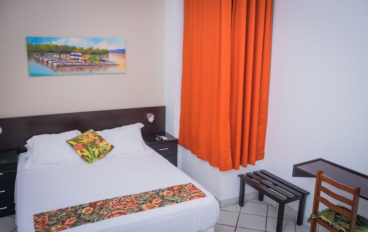 Imagen de la habitación del Hotel Puerto Azul Tarapoto. Foto 3