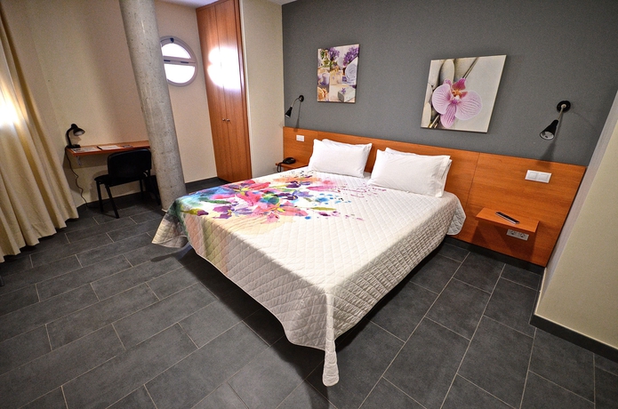 Imagen de la habitación del Hotel Puerto Canteras. Foto 11
