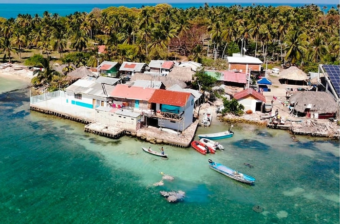 Imagen general del Hotel Puerto Caracol Isla Múcura. Foto 1