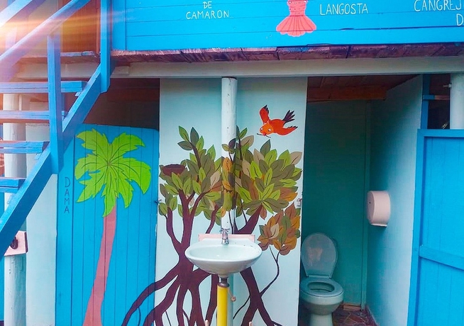 Imagen de la habitación del Hotel Puerto Caracol Isla M&uacute;cura. Foto 11