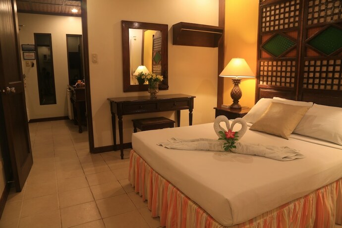 Imagen general del Hotel Puerto Del Sol Beach Resort. Foto 6