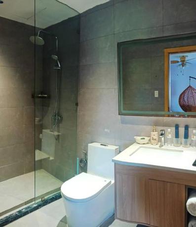 Imagen de la habitación del Hotel Puerto Galera Seaview Resort. Foto 20