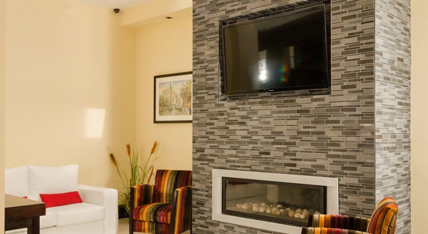 Imagen de los interiores del Hotel Puerto Mercado. Foto 15