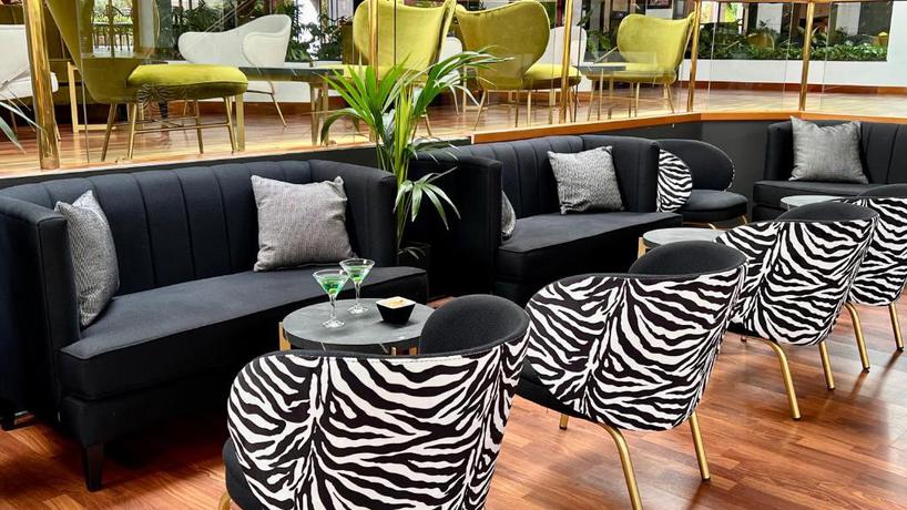 Imagen de los interiores del Hotel Puerto Palace. Foto 11