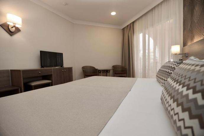 Imagen de la habitación del Hotel Puerto Palace. Foto 8