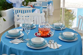 Imagen del bar/restaurante del Hotel Puerto Plata Beach Resort. Foto 2