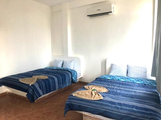 Imagen de la habitación del Hotel Puerto Real. Foto 14