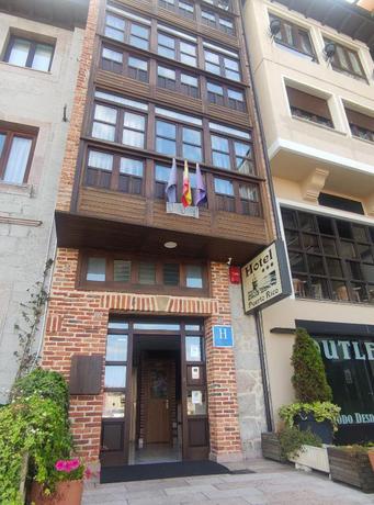 Imagen general del Hotel Puerto Rico, Llanes. Foto 8