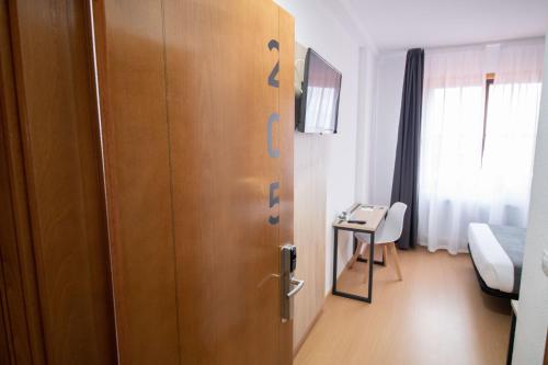 Imagen general del Hotel Puerto Seco. Foto 2