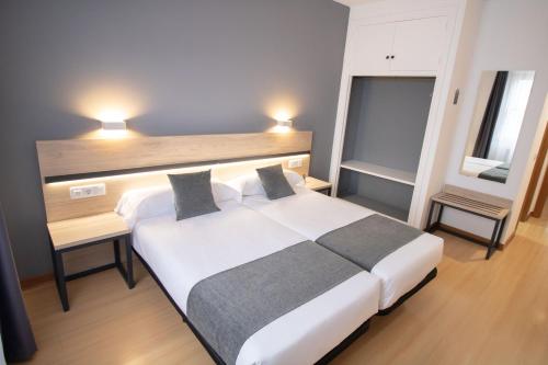 Imagen general del Hotel Puerto Seco. Foto 7