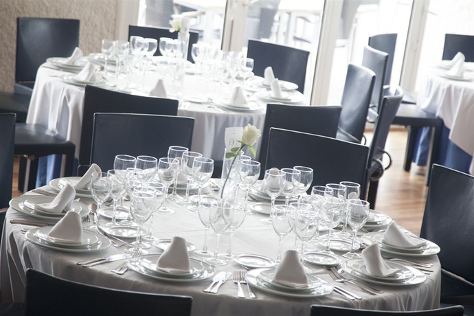 Imagen del bar/restaurante del Hotel Puerto Sherry, Puerto de Santa María. Foto 4