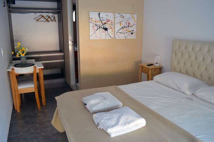 Imagen de la habitación del Hotel Puerto Tigre Apartamentos. Foto 9
