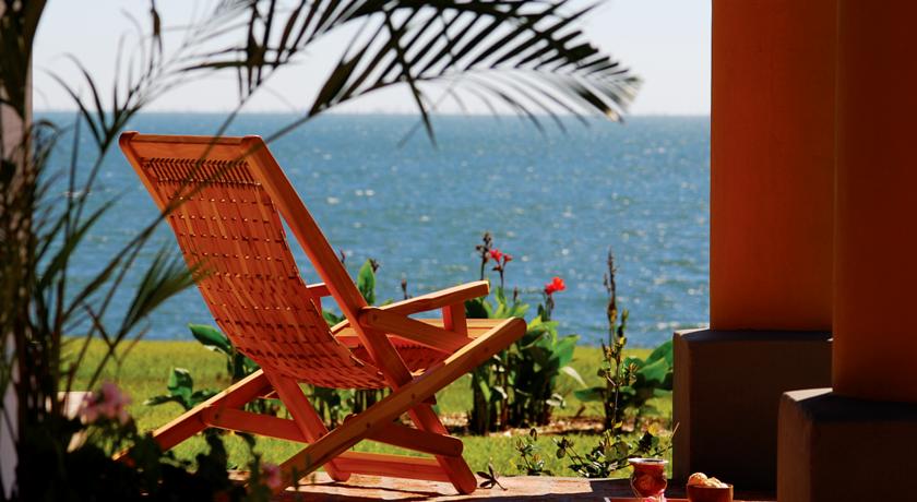 Imagen de los exteriores del Hotel Puerto Valle De Esteros. Foto 8