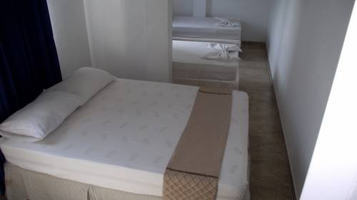 Imagen de la habitación del Hotel Puerto Vigia. Foto 3