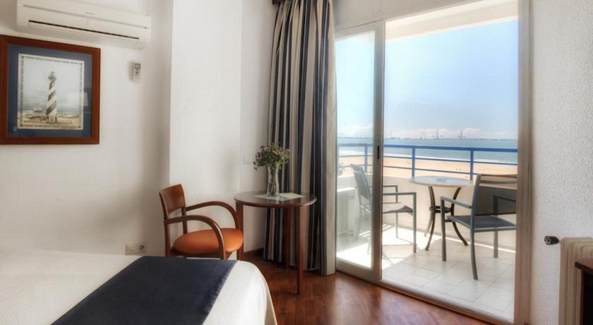 Imagen general del Hotel Puertobahia y SPA. Foto 13