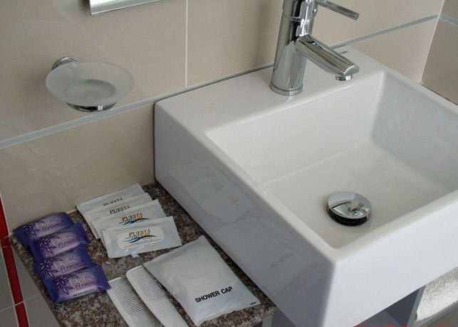 Imagen de la habitación del Hotel Puesta Del Sol. Foto 2