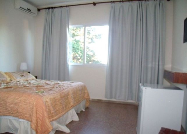 Imagen de la habitación del Hotel Puesta Del Sol. Foto 3