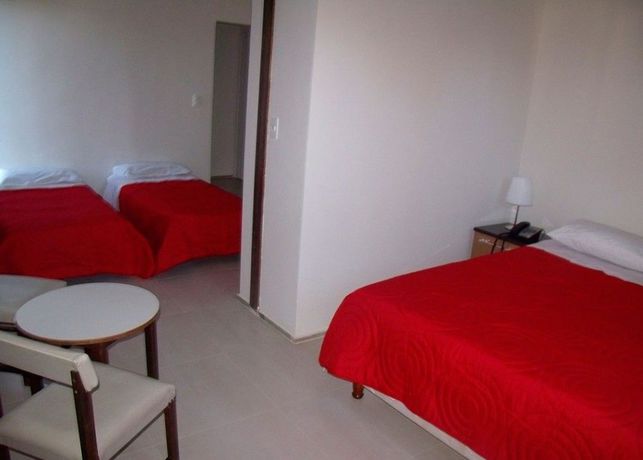 Imagen de la habitación del Hotel Puesta Del Sol. Foto 4