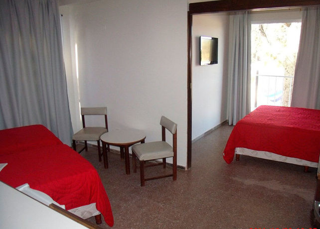 Imagen de la habitación del Hotel Puesta Del Sol. Foto 8