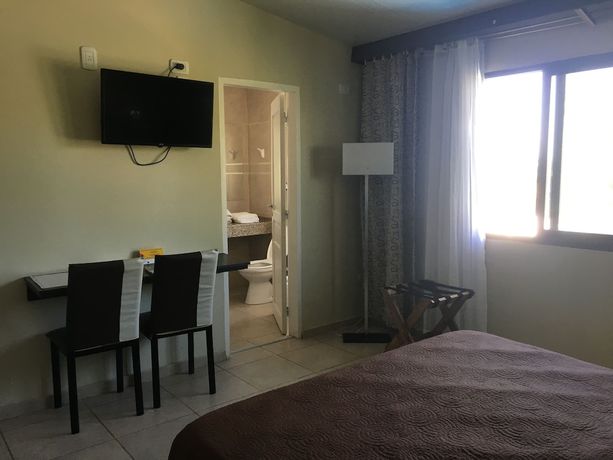 Imagen de la habitación del Hotel Puesta Del Sol, SAN RAFAEL. Foto 7