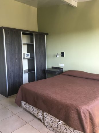 Imagen de la habitación del Hotel Puesta Del Sol, SAN RAFAEL. Foto 9