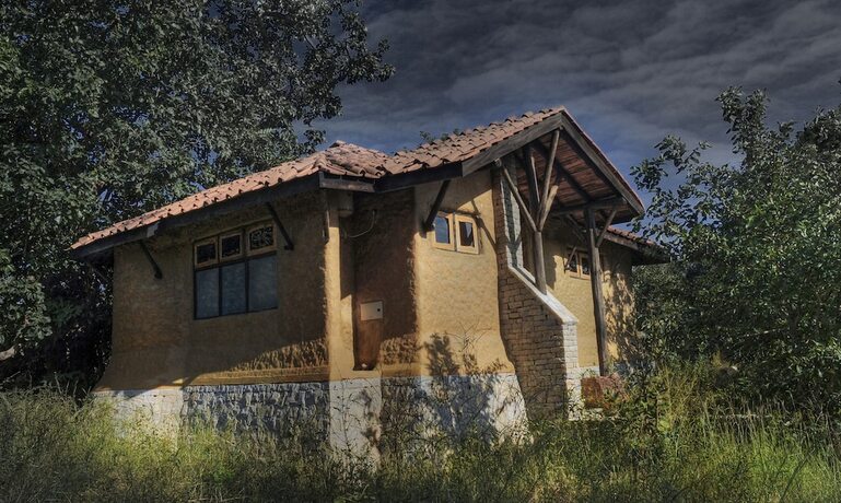 Imagen general del Hotel Pugdundee Safaris - Kanha Earth Lodge. Foto 1