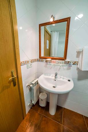 Imagen de la habitación del Hotel Pugide. Foto 5