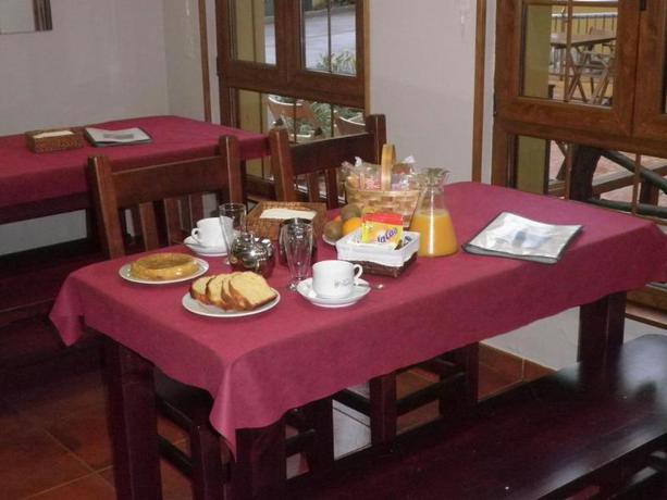 Imagen del bar/restaurante del Hotel Pugide. Foto 4